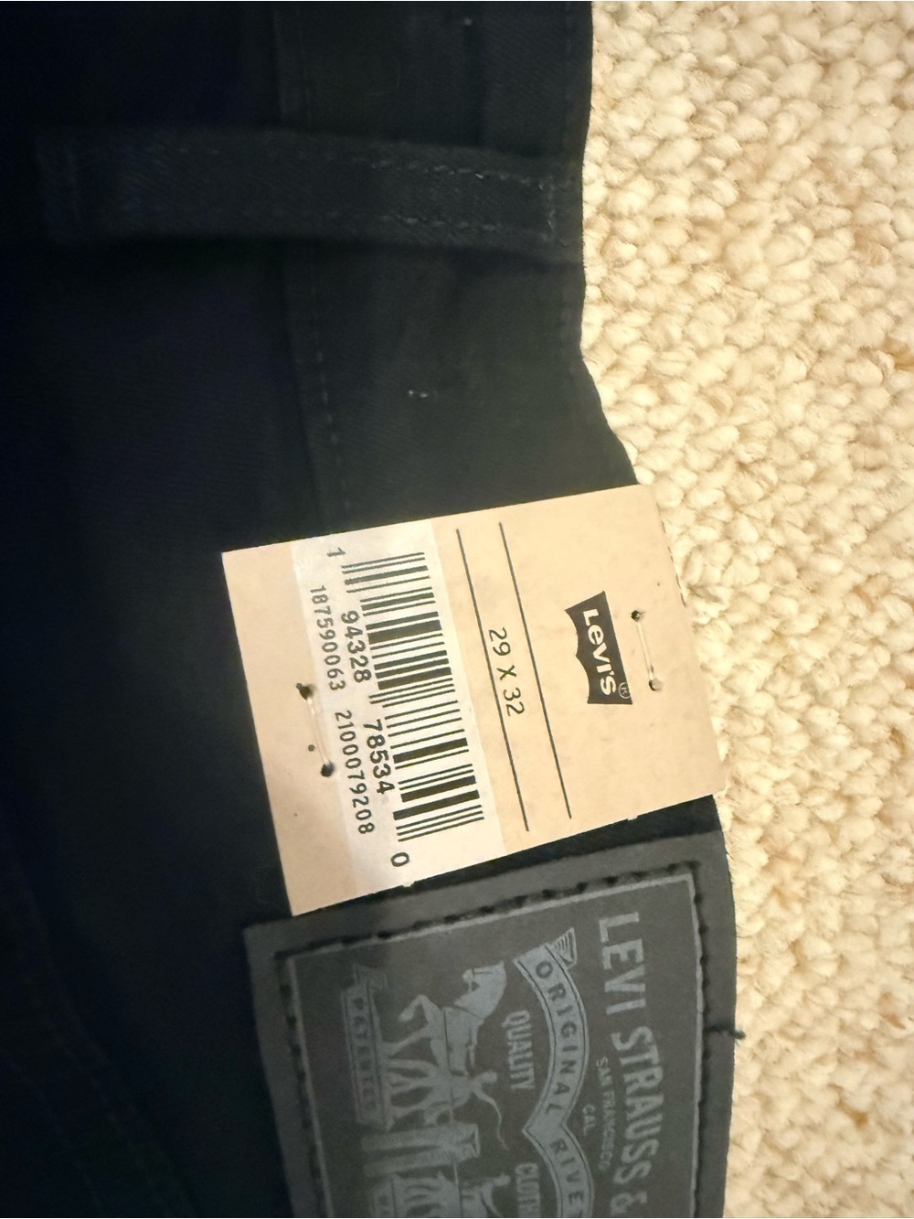 Levi's High-Rise Bootcut Jeans - Black - Picture 9 of 9